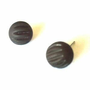 Black Matte Vintage Ridged Lucite Stud Earrings